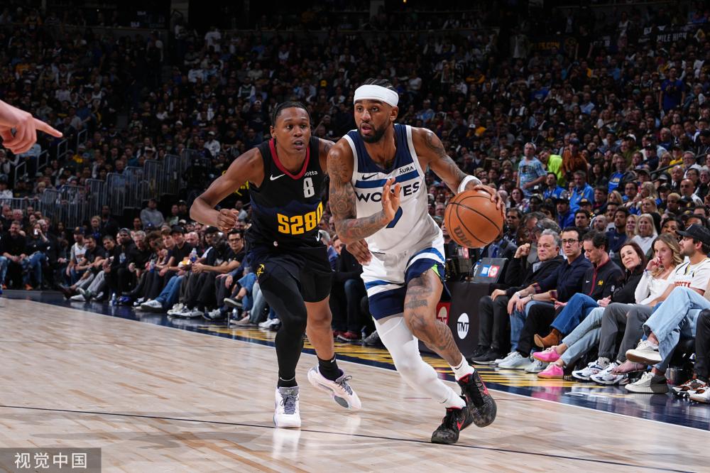 之间的交锋 之间的交锋